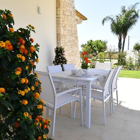 Borgo Fiorito Relais Bed & Breakfast Парабита Екстериор снимка