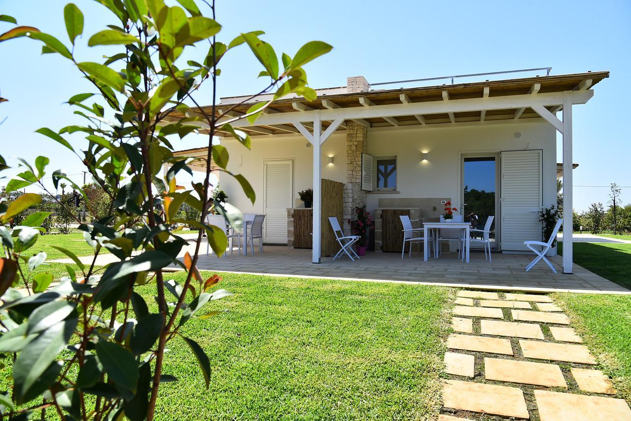Borgo Fiorito Relais Bed & Breakfast Парабита Екстериор снимка