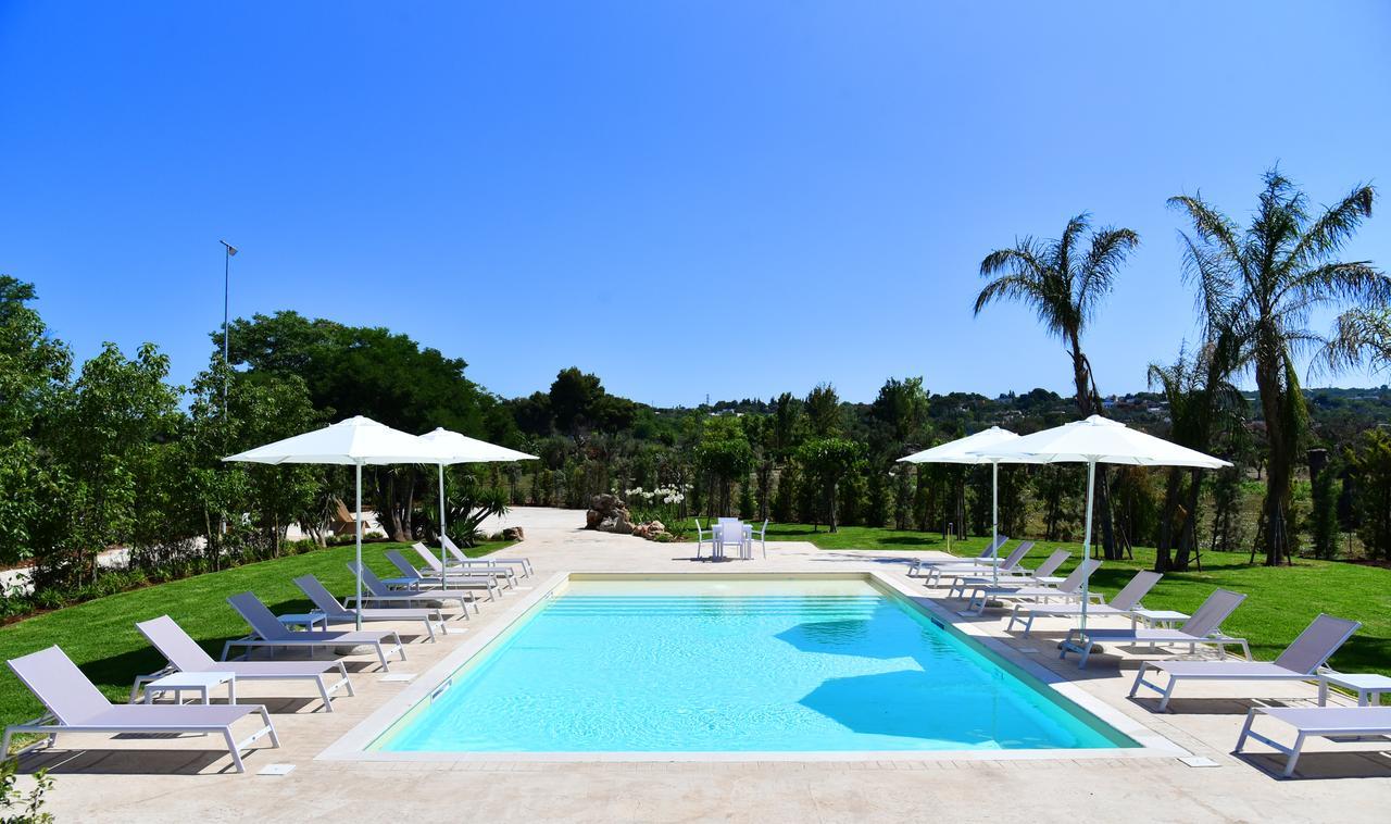 Borgo Fiorito Relais Bed & Breakfast Парабита Екстериор снимка