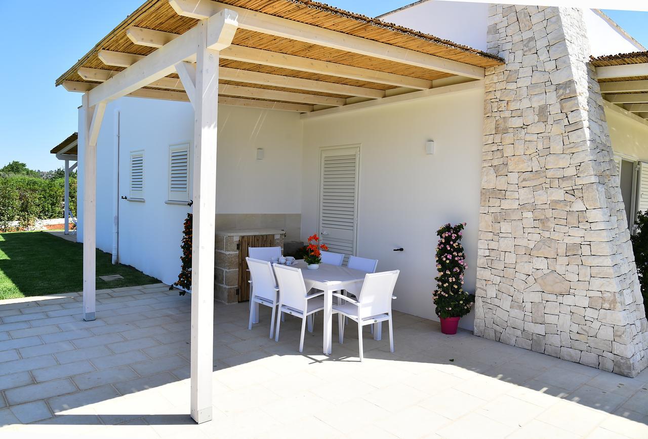 Borgo Fiorito Relais Bed & Breakfast Парабита Екстериор снимка