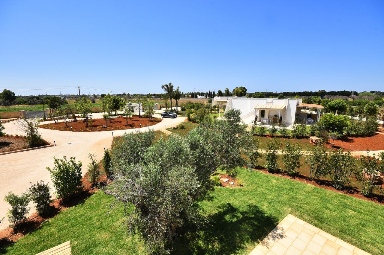 Borgo Fiorito Relais Bed & Breakfast Парабита Екстериор снимка