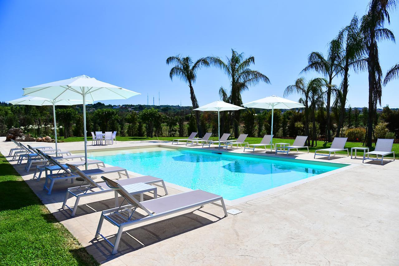 Borgo Fiorito Relais Bed & Breakfast Парабита Екстериор снимка